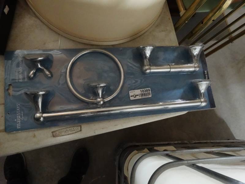 lot 10389 image: chrome finish bathroom accessory set