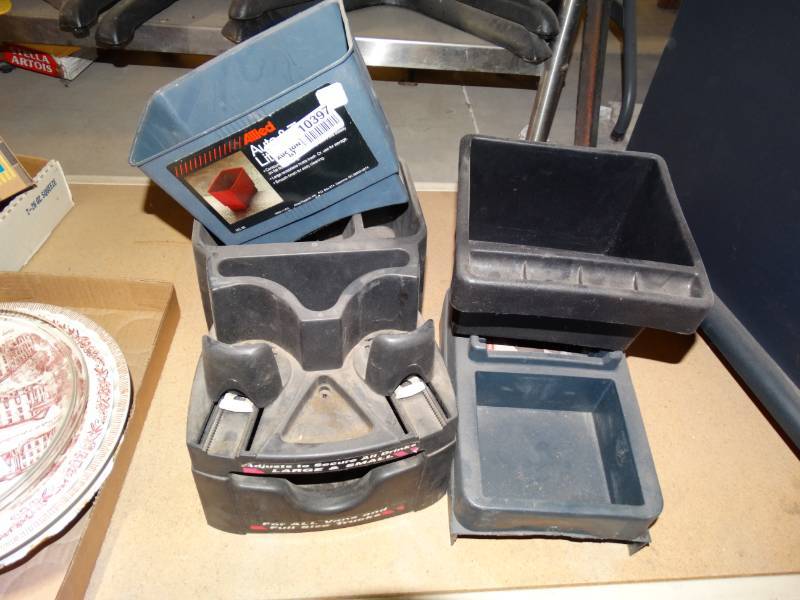 lot 10397 image: lot of 4 universal car cup holder