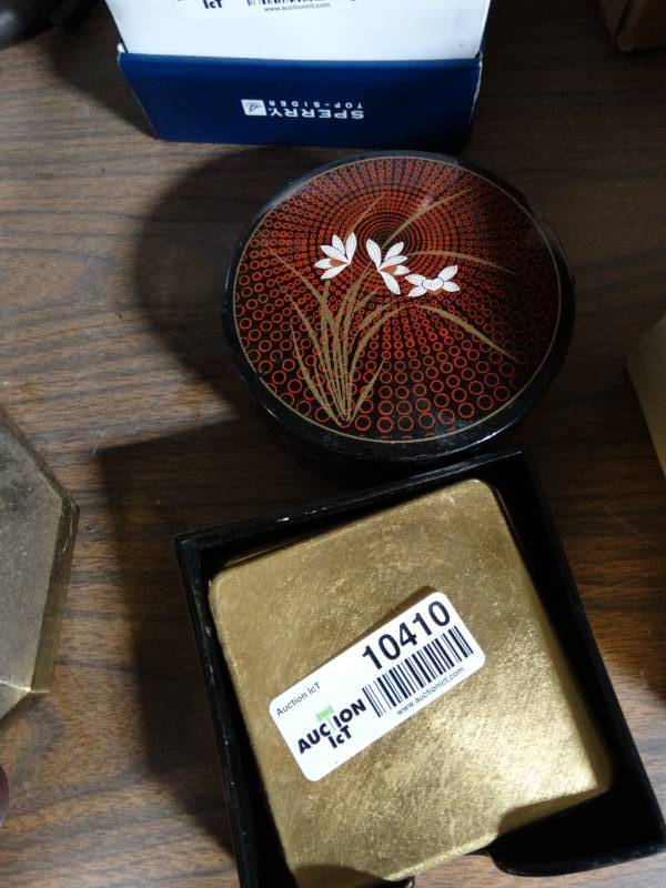 lot 10410 image: 2 sets of coasters