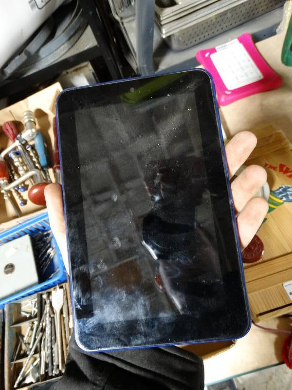 lot 10424 image: small tablet