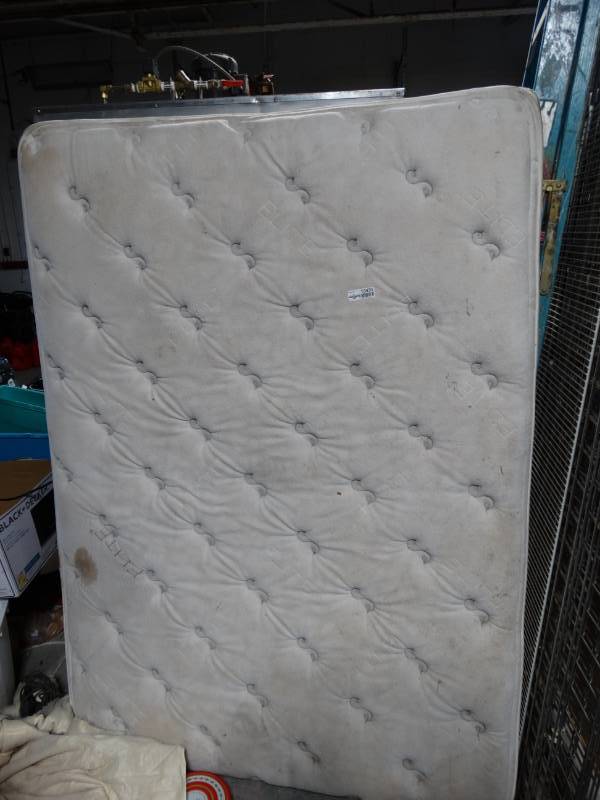 lot 10431 image: Elite full size mattress