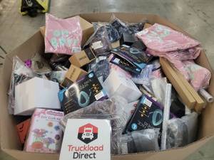 lot 53397 image: Amazon Untouched Hi-Piece Count Mixed Retail Lot