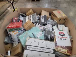 lot 53398 image: Amazon Untouched Hi-Piece Count Mixed Retail Lot