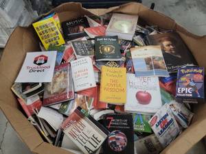 lot 56699 image: Mixed Book Pallet Raw untouched books
