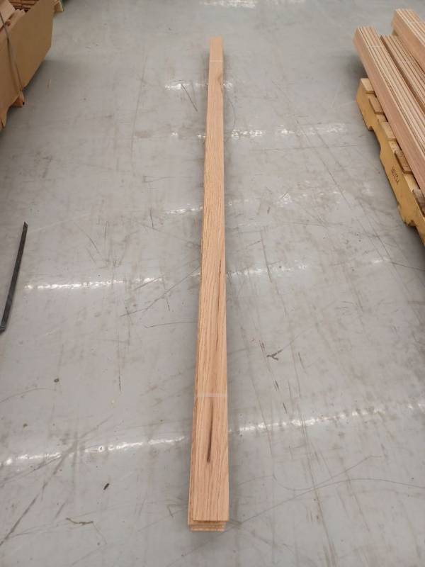 lot 4011 image: 10 Pieces Oak Base, 8ft L x 2.75 H, 80 Linear Feet