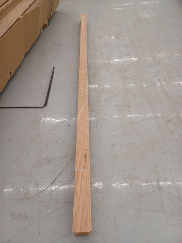 lot 4033 image: 10 Pieces Oak Casing, 7ft L x 2 14 H, 70 Linear Feet
