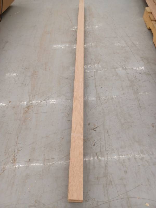 lot 4036 image: 10 Pieces Oak Casing, 7ft L x 2 516 H, 70 Linear Feet