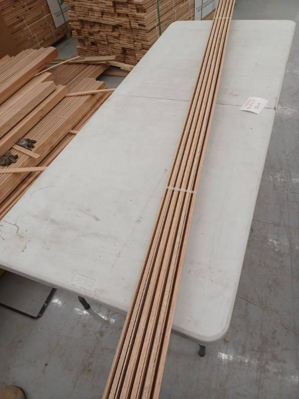 lot 4042 image: 10 Pieces Oak Base, 8ft L x 2 1316 H, 80 Linear Feet