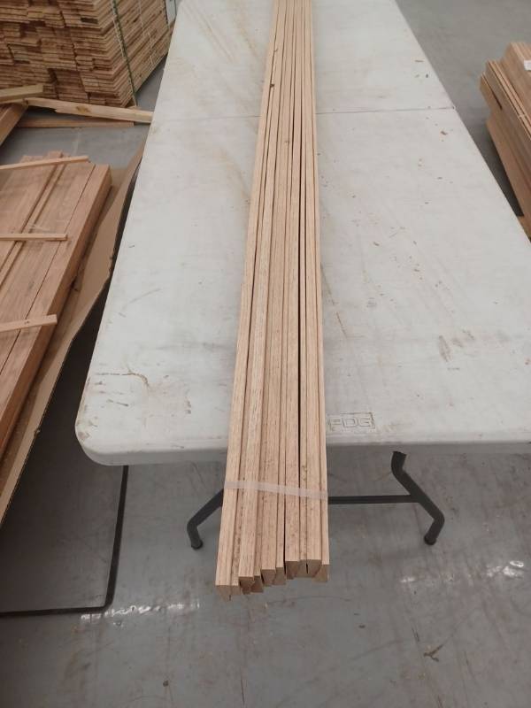 lot 4055 image: 10 Pieces Oak Base, 8ft L x 2 14 H, 80 Linear Feet