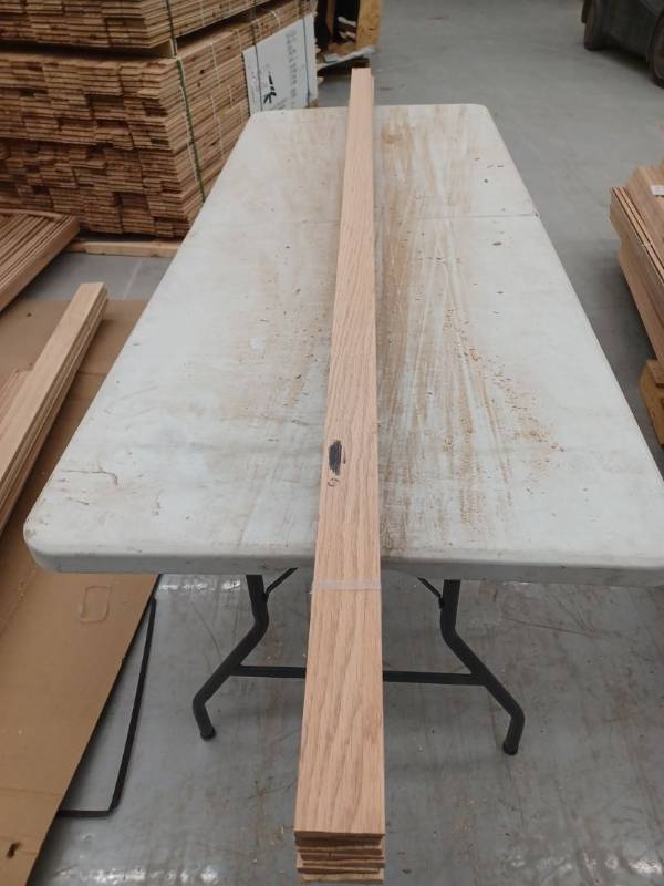 lot 4080 image: 10 Pieces Oak Casing, 7ft L x 2 14 H, 70 Linear Feet