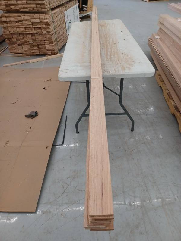 lot 4086 image: 10 Pieces Oak Base, 12ft L x 2 34 H, 120 Linear Feet