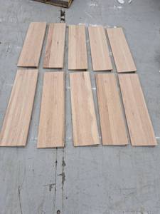 lot 39370 image: 10- 42 Inch Oak Stair Treads