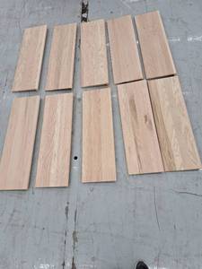 lot 39375 image: 10- 36 Inch Oak Stair Treads