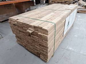 Pallet Of Unfinished Oak Hardwood Flooring 756 Sqft