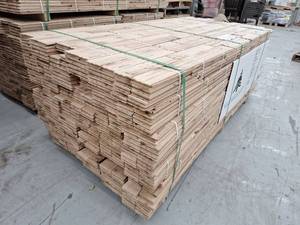 Pallet Of Unfinished Oak Hardwood Flooring 756 Sqft