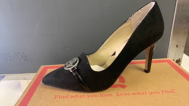 lot 456 image: NEW Adrienne Vittadini Black Suede Heals with Logo size 6.5M