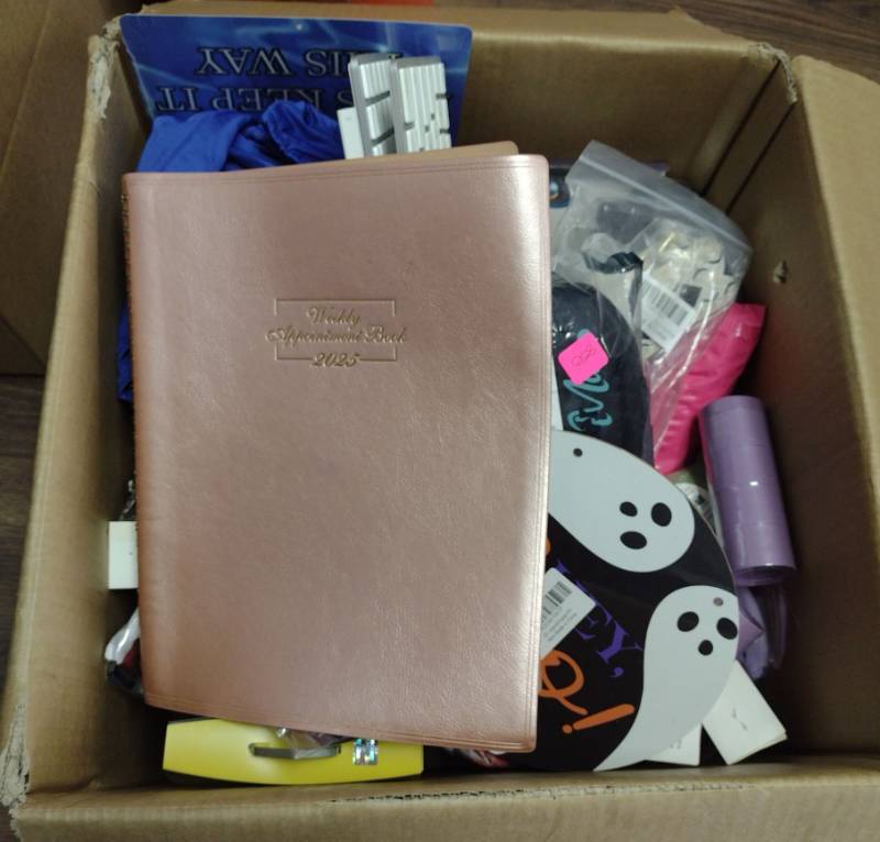 lot 432 image: Box of unpicked items includes psp sonic rivals, mini purple organizer, travel hanger, etc...