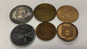 lot 394 image: Vintage Souvenir Token & Medallion Lot �� 6 Pieces