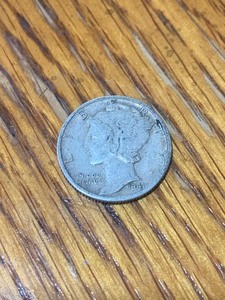lot 12 image: 1941-D Mercury Dime Coin 90% Silver