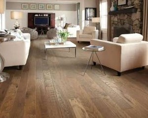 lot 25095 image: Shaw Canyon Bison Hickory 38 In. T X 5 in. W Tongue and Groove Scraped Engineered Hardwood Flooring