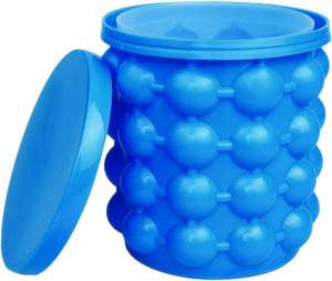 lot 1031 image: XJSXZC Silicone Ice Bucket, Ice Cube Mold Ice Trays, (2 in 1) Ice Cube Maker, Round,Portable,For Frozen Whiskey, Cocktail, Beverages(blue)