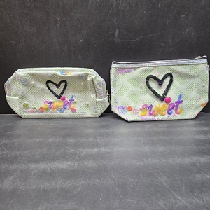 lot 7039 image: Heart & Love Cosmetic Bag for Women & Girls  Gift-Ready Waterproof PU Leather Makeup Organizer  Travel-Friendly Compact & Large Sizes (7  & 9 )