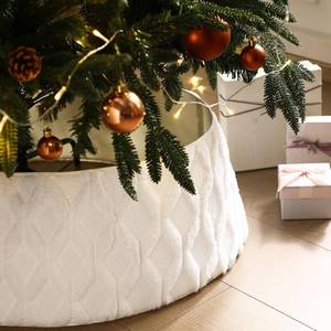 lot 287 image: Soulchen 28 x 9 Inch White Knitted Christmas Tree Collar for Artificial Trees, Boho Faux Fur with Cable Knit Christmas Tree Skirts, Soft Fluffy Xmas Woven Ring Basket Base for Home Decor Holiday - Retail $20