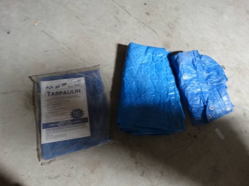 lot 14124 image: 3 various tarps