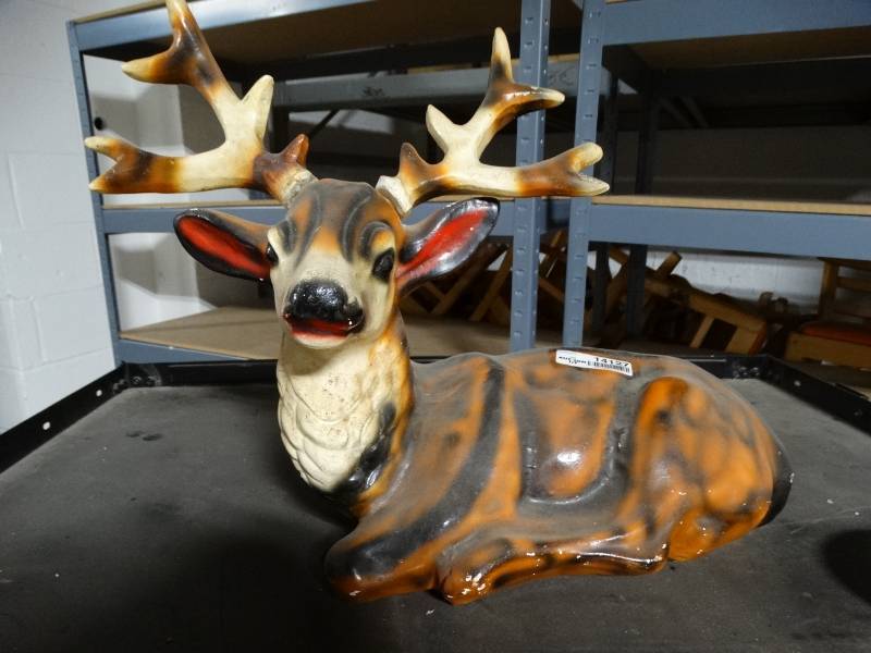 lot 14127 image: Deer statue