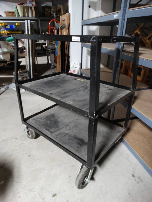 lot 14129 image: Metal cart on wheels