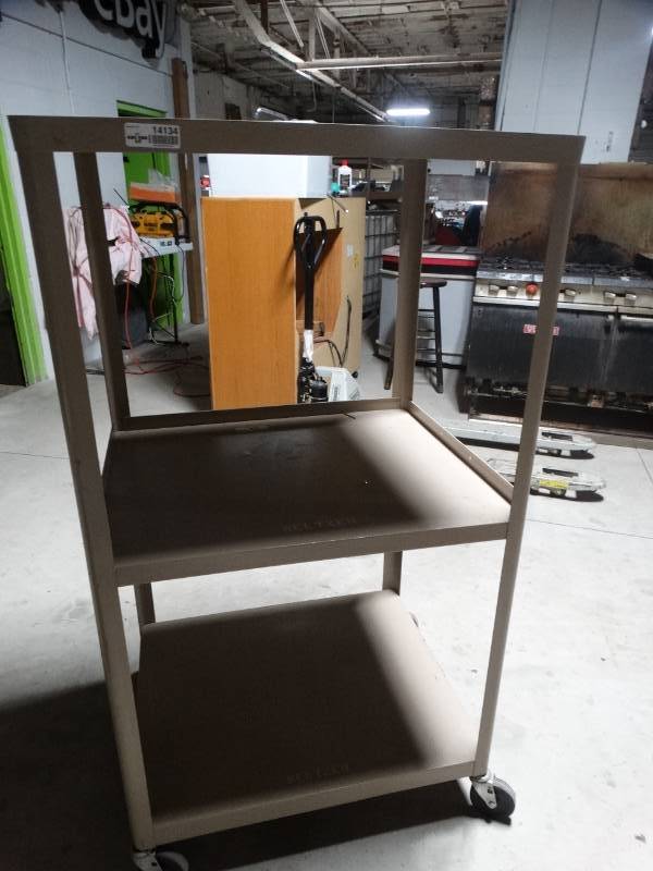 lot 14134 image: 3 shelf metal cart on wheels