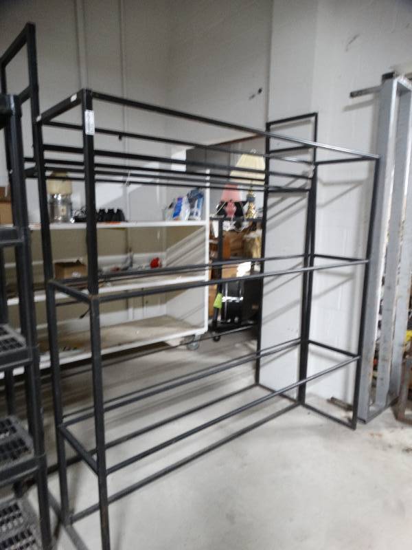 lot 14140 image: 2 metal racks
