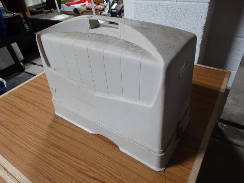 lot 14226 image: Signature Sewing machine in case.