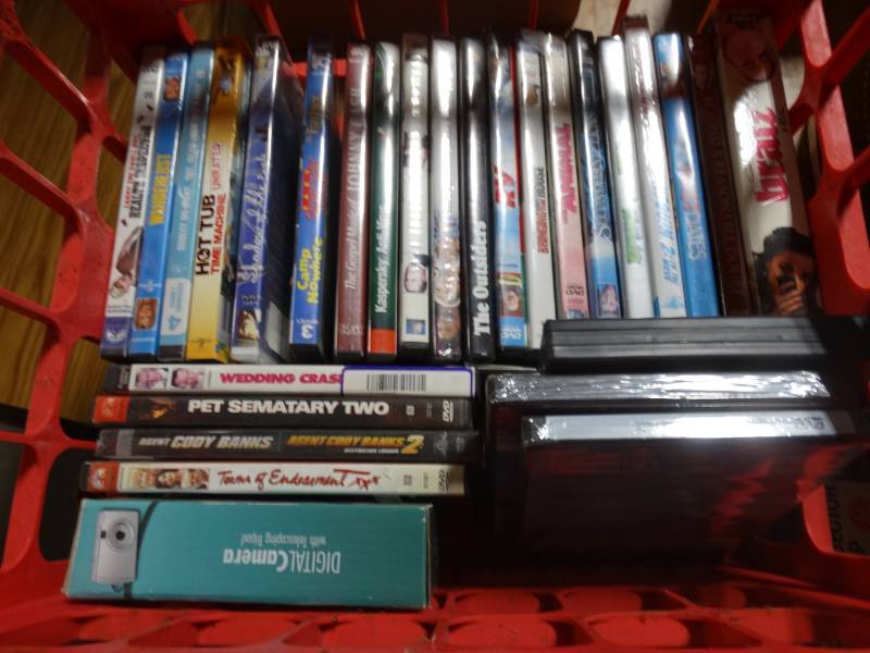lot 14232 image: Lot of dvd movies, some new.