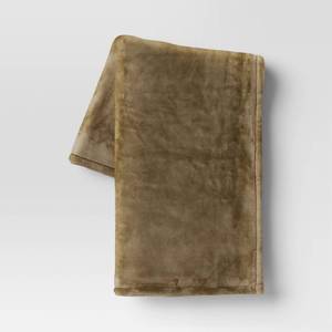 lot 4830 image: 50x70 Primalush Throw Blanket Green - Threshold - Retail $15