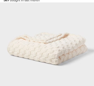lot 5183 image: FullQueen Checkered Jacquard Plush Blanket Blanket Ivory - Room Essentials - Retail $25