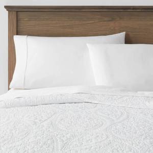 lot 5193 image: King Garment Washed Paisley Stitch Quilt White - Threshold Microfiber Coverlet, Year Round Comfort, OEKO-TEX Certified - Retail $89