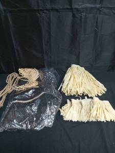 lot 5384 image: Scarecrow Costume Accessories, Wizard Scarecrow Costume with Hat for Adult Women Men for Holloween Cosplay Dress Up - Retail $12