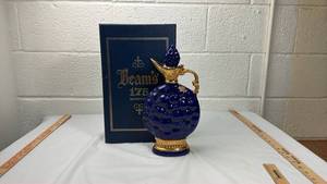 lot 15 image: Beams 175 Month Commemorative Decanter 