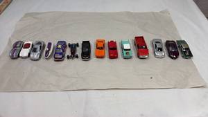 lot 78 image: Collection of 13 Diecast Model Cars