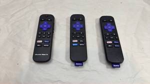 lot 80 image: Hisense Roku TV Remote Control