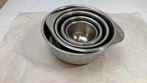 lot 83 image: Stainless Steel Nesting Measuring Bowl Set - 8 Pieces