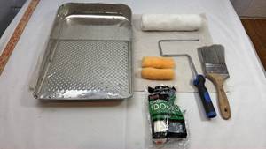 lot 103 image: Paint Tool and Supply Set with Metal Paint Tray