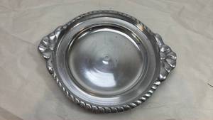 lot 123 image: Serving Plate with Gadroon Border