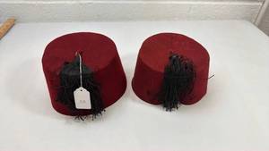 lot 193 image: Turkish Fez Hat Set with Black Tassels