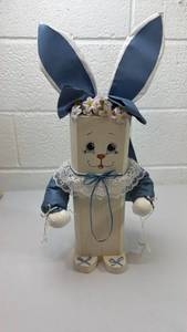 lot 206 image: Handcrafted Wooden Bunny Decoration