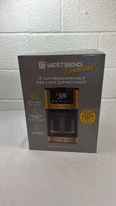 lot 213 image: West Bend Timeless 12-Cup Programmable Coffee Maker