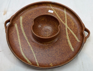 lot 281 image: Brown Ceramic Chip and Dip Serving Platter