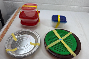lot 287 image: Food Storage Container Set with Pie Plates