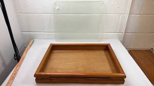 lot 296 image: Oak Wood Display Case with cutting board